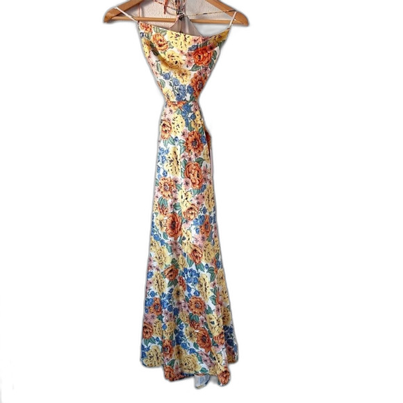 Hello Molly Sunlight Snaps Floral Midi Dress in Yellow Orange Flowers M NWOT - Picture 11 of 12